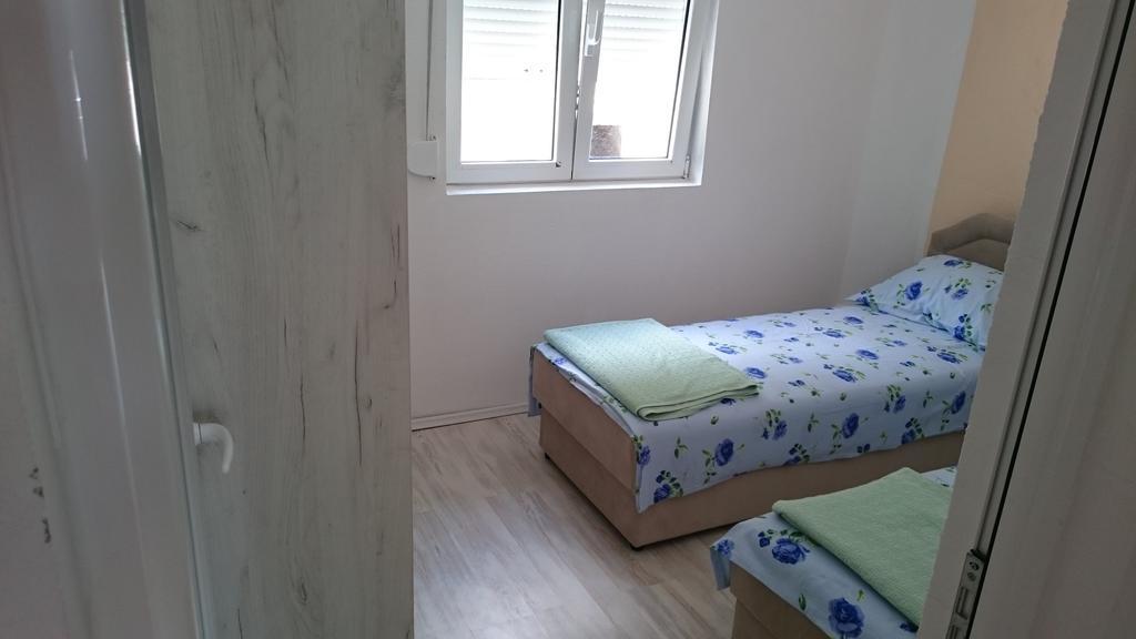 Apartments Vukovic Свети-Стефан Экстерьер фото