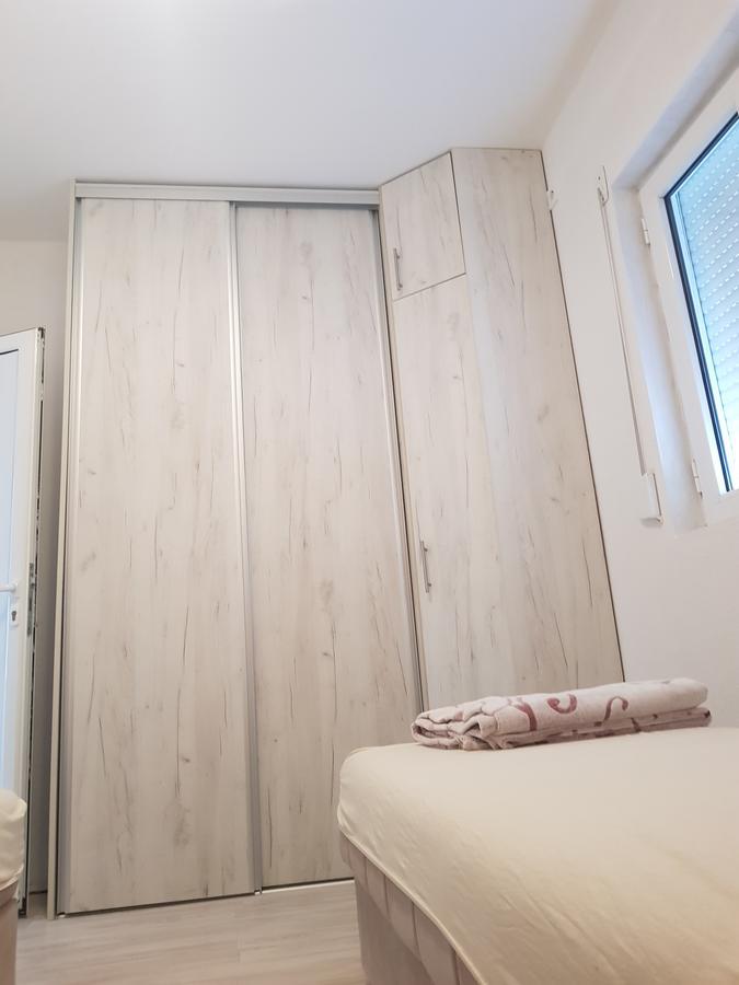 Apartments Vukovic Свети-Стефан Экстерьер фото